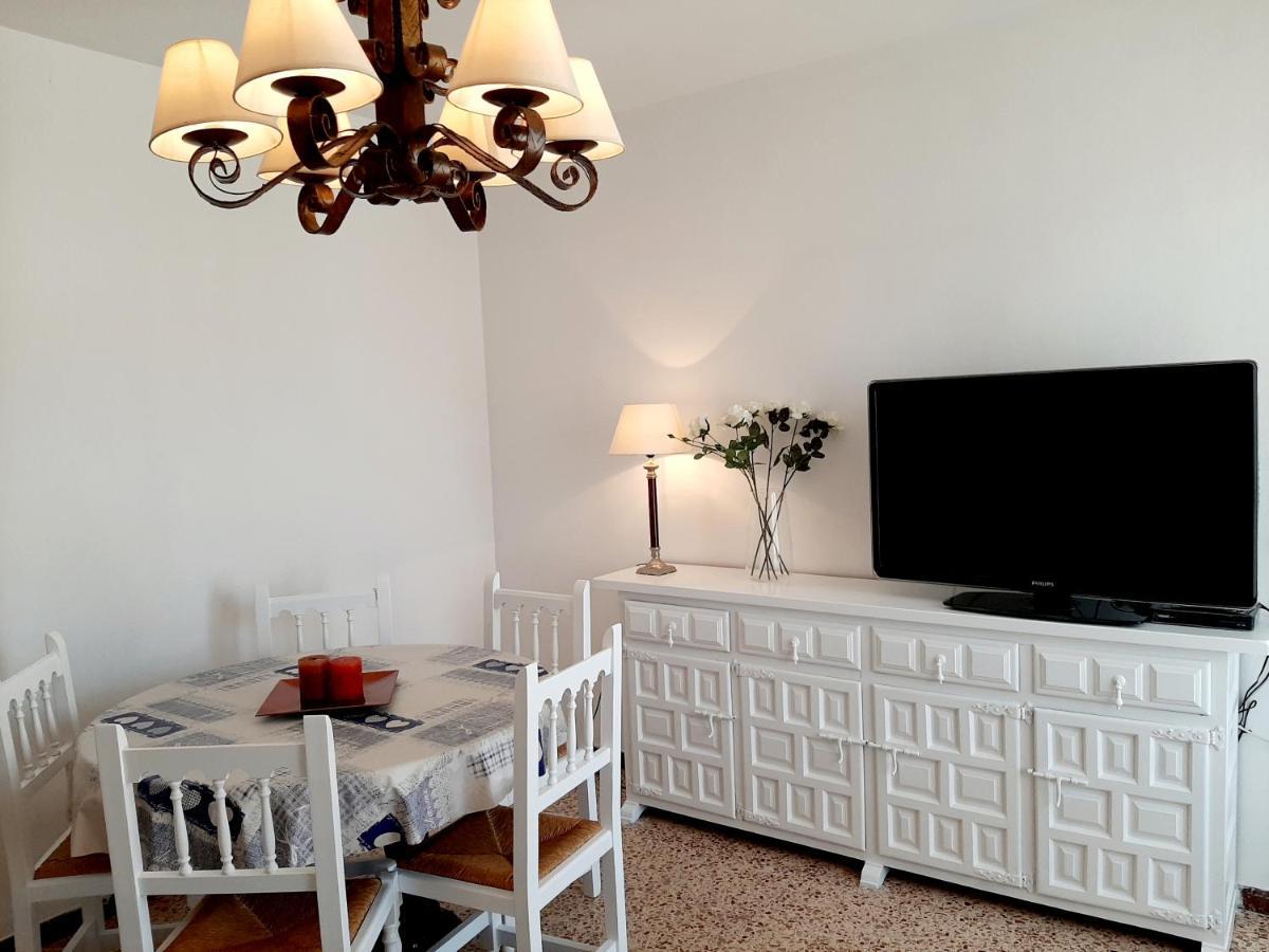 Apartamentos Franch Hospitalet De L'Infant Esterno foto