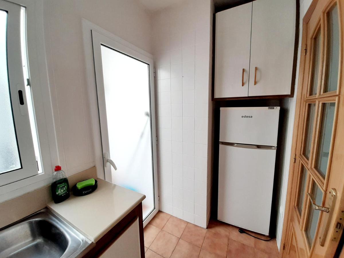 Apartamentos Franch Hospitalet De L'Infant Esterno foto