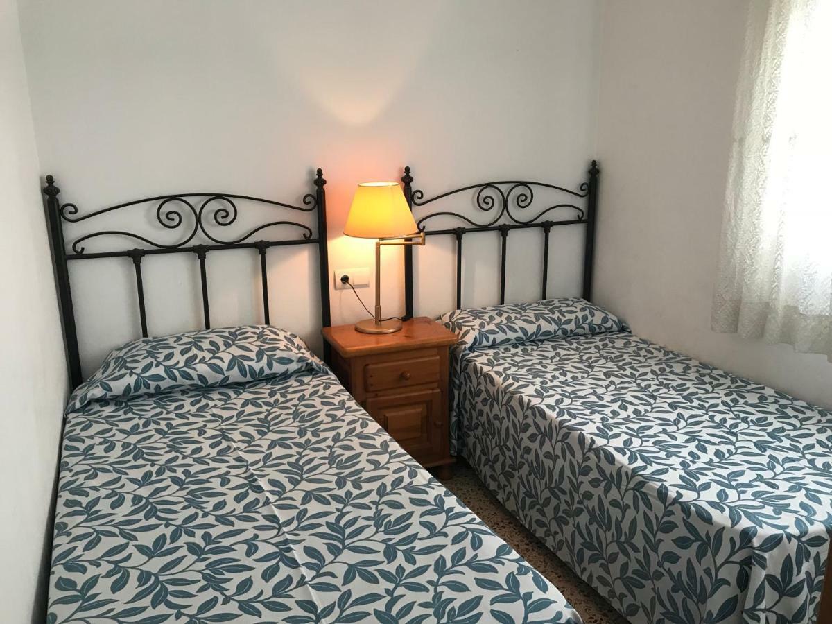 Apartamentos Franch Hospitalet De L'Infant Esterno foto